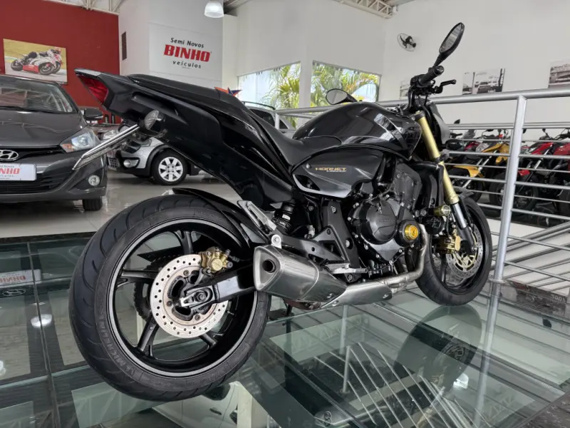 CB 600 F HORNET - Foto