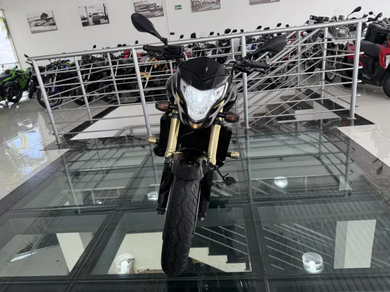 CB 600 F HORNET - Foto