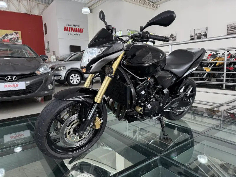 CB 600 F HORNET - Foto