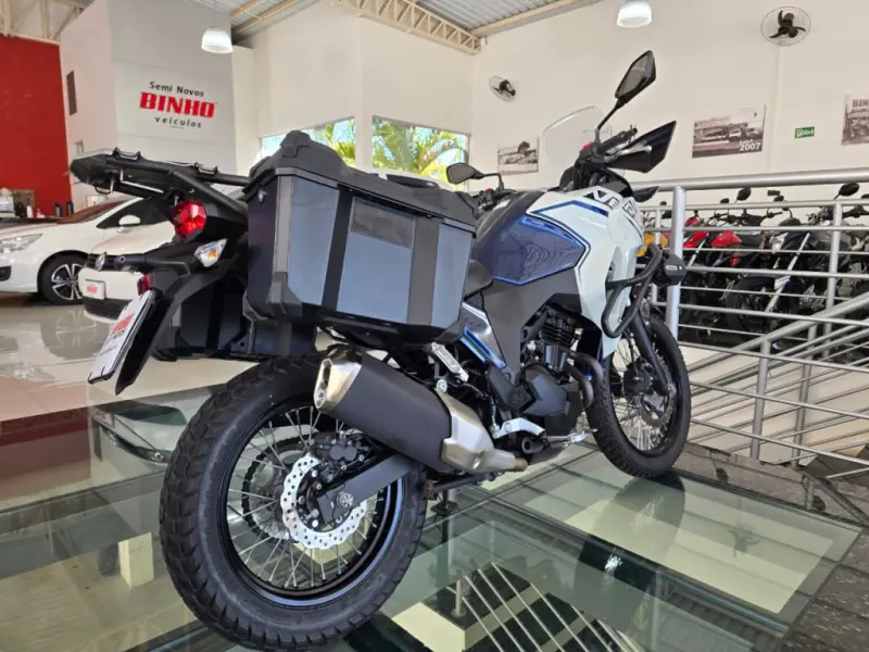 Versys 300 - Foto