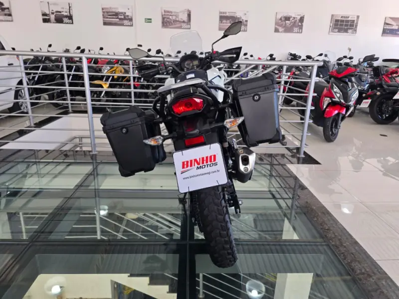 Versys 300 - Foto