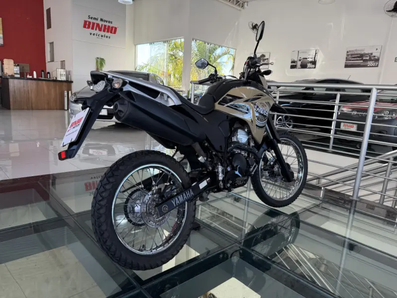 XTZ 250 - Foto