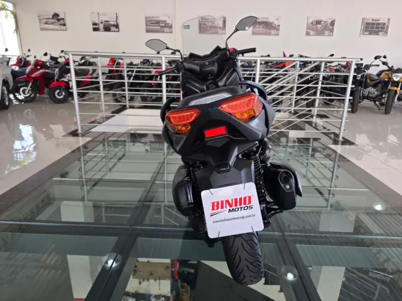 XMax 250 - Foto
